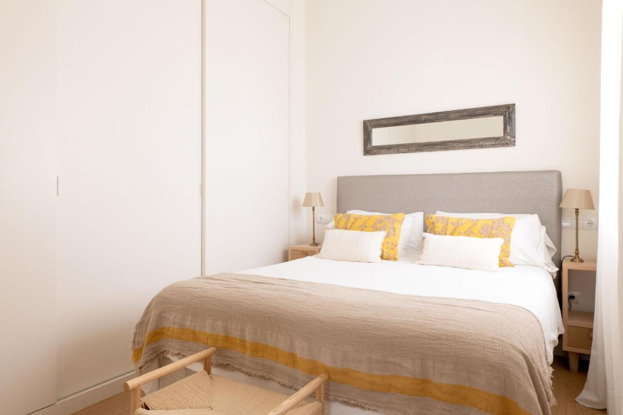 Plaza Nueva 2 Bedrooms & 2 Bathrooms Sevilla Bagian luar foto
