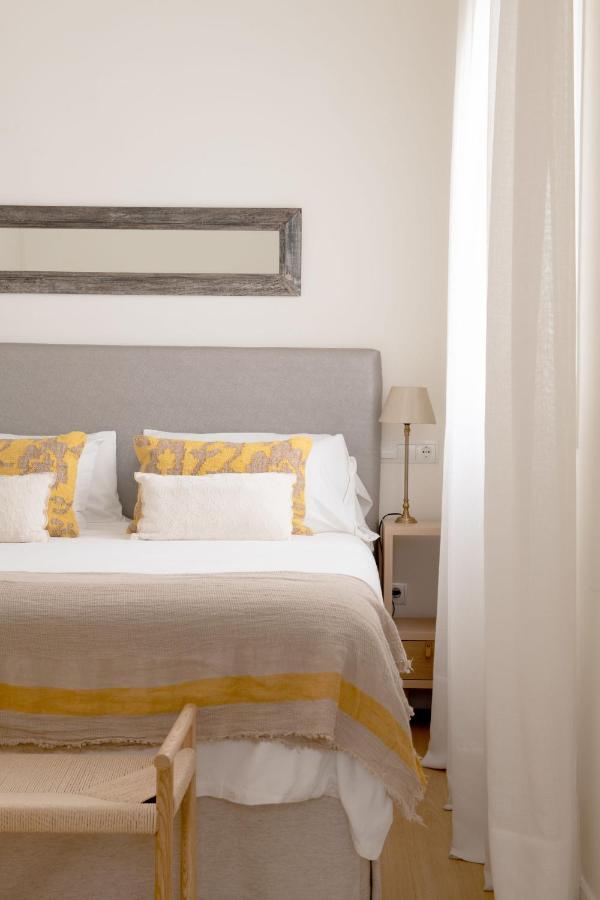 Plaza Nueva 2 Bedrooms & 2 Bathrooms Sevilla Bagian luar foto