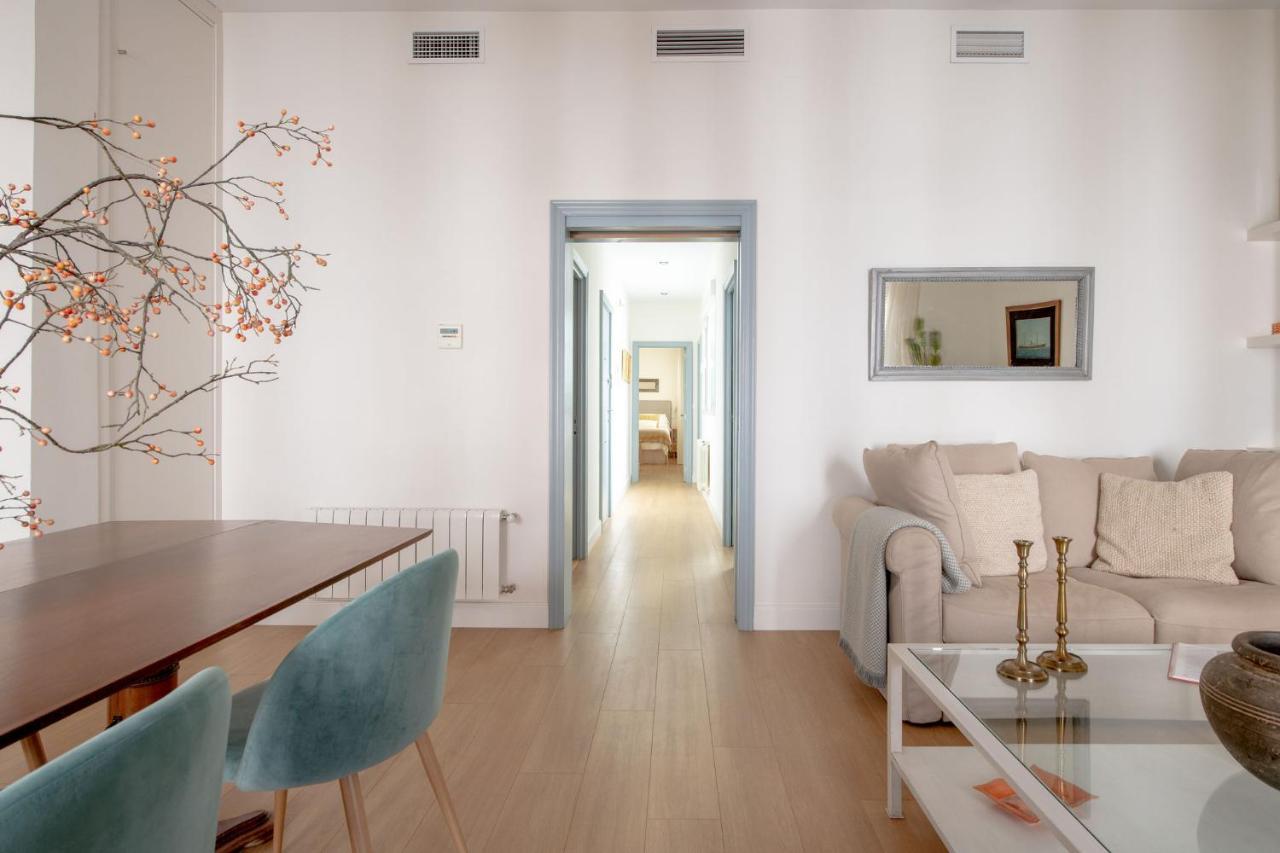 Plaza Nueva 2 Bedrooms & 2 Bathrooms Sevilla Bagian luar foto